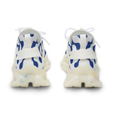 Men's Mesh Sneakers — Modern Blue Wave Pattern Athletic Shoes